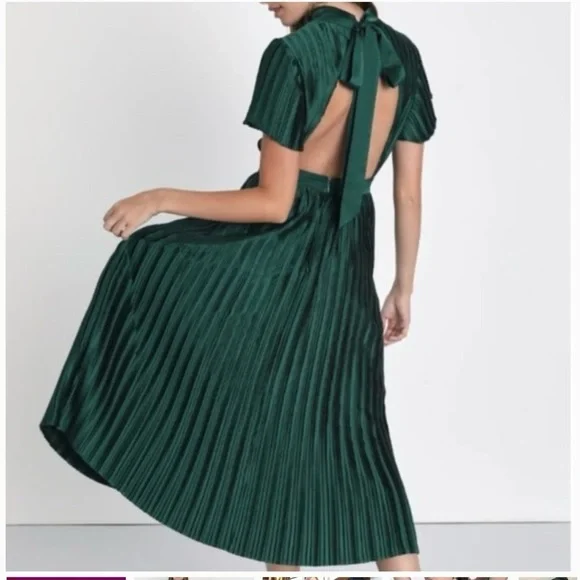 LULUS Radiant Reverie Emerald Plisse Short Sleeve Backless Midi Dress Size: L - Picture 1 of 17